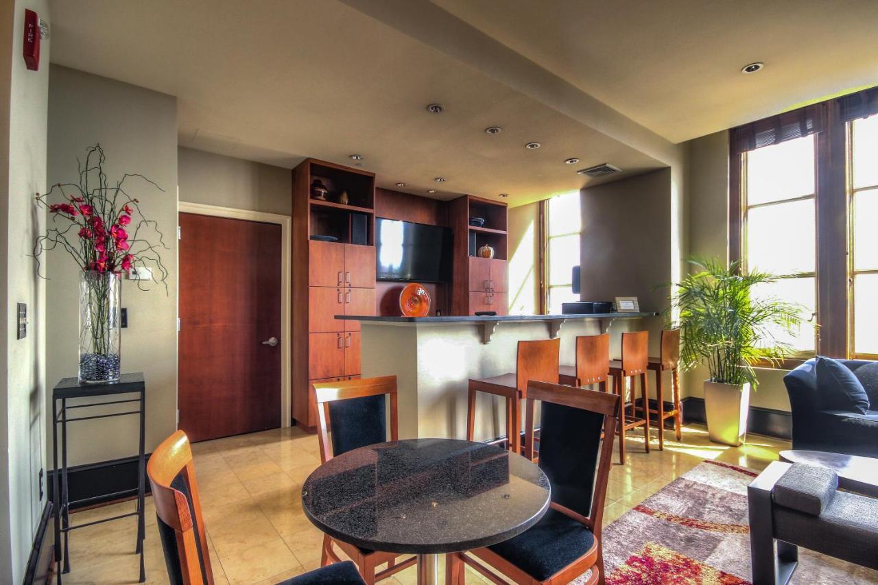 Chase Penthouse At 39 West Baltimore Inner Harbor Convention Center Free Indoor Parking One And Two Bedrooms Extérieur photo