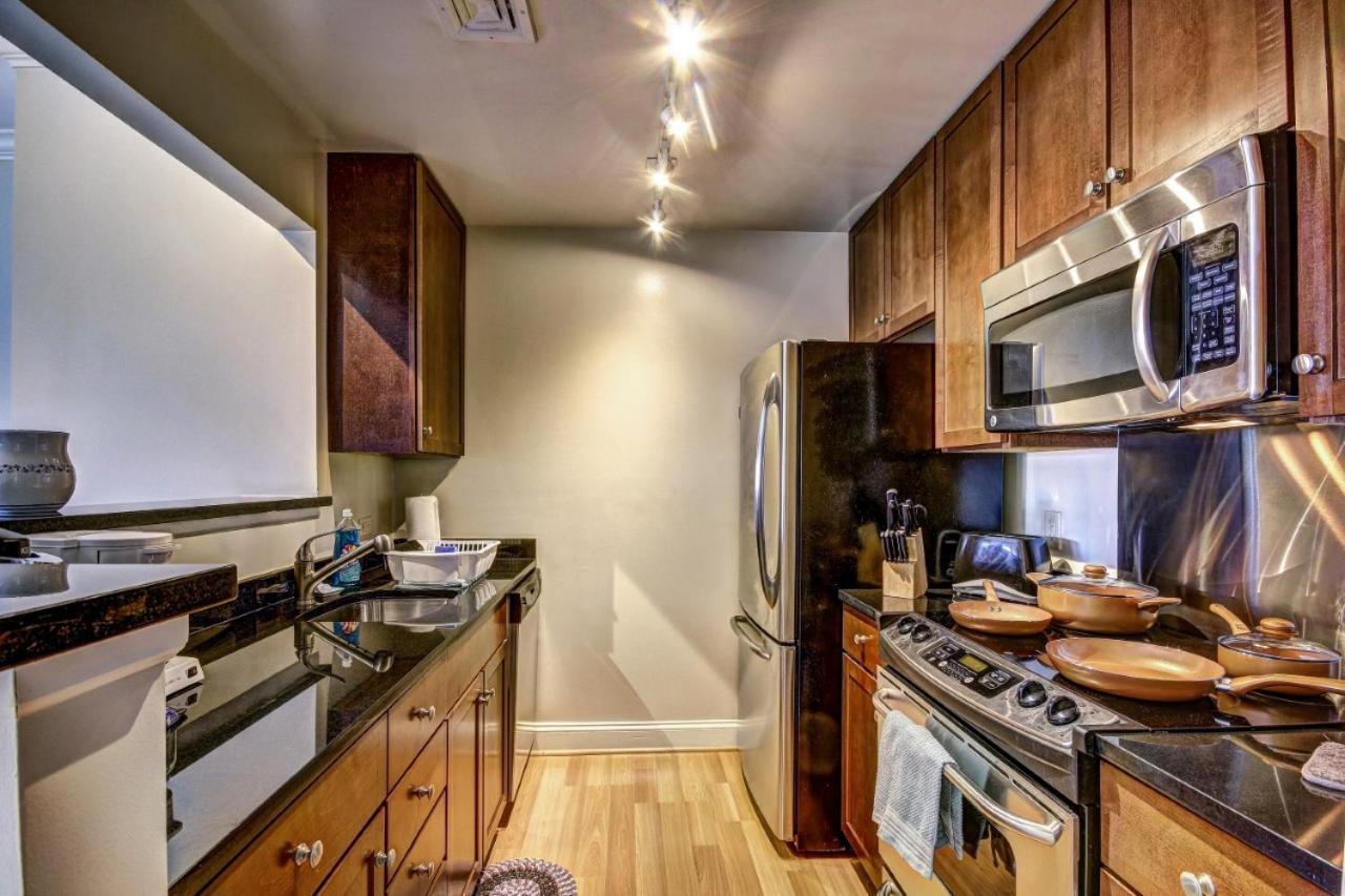Chase Penthouse At 39 West Baltimore Inner Harbor Convention Center Free Indoor Parking One And Two Bedrooms Extérieur photo