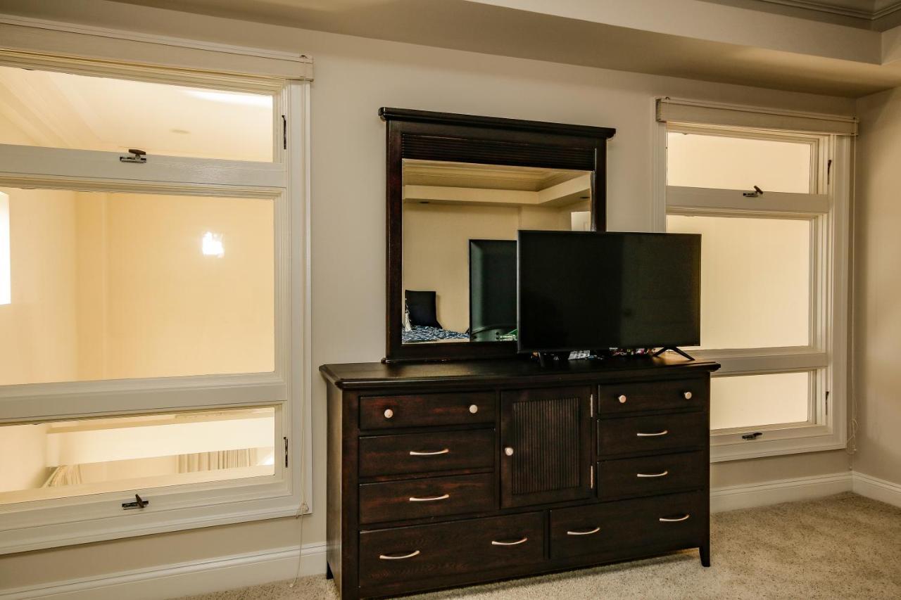 Chase Penthouse At 39 West Baltimore Inner Harbor Convention Center Free Indoor Parking One And Two Bedrooms Extérieur photo