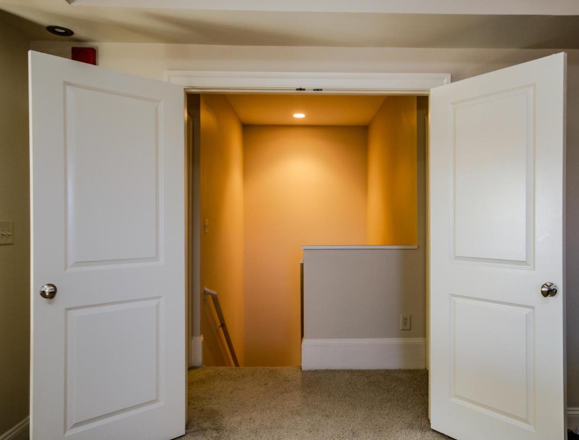 Chase Penthouse At 39 West Baltimore Inner Harbor Convention Center Free Indoor Parking One And Two Bedrooms Extérieur photo